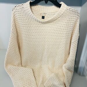 Cream Universal Thread Women's Sweater